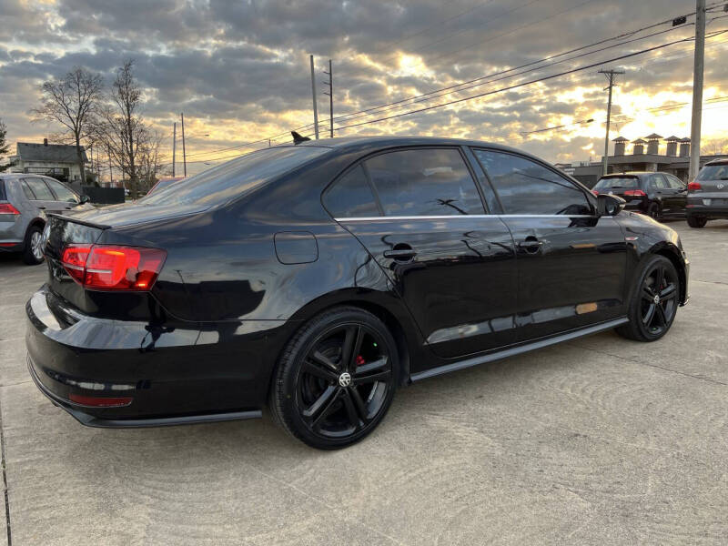 2017 Volkswagen Jetta 2.0T GLI