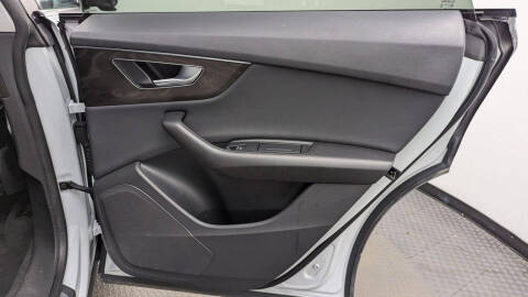 2022 Audi Q8 quattro Premium 55 TFSI