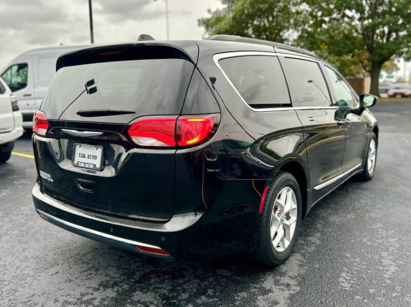 2017 Chrysler Pacifica