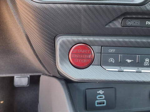 2025 Ford Mustang EcoBoost