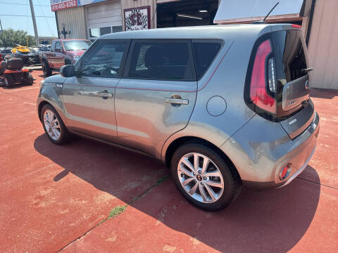 2018 Kia Soul +