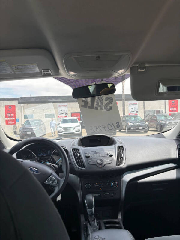 2019 Ford Escape S