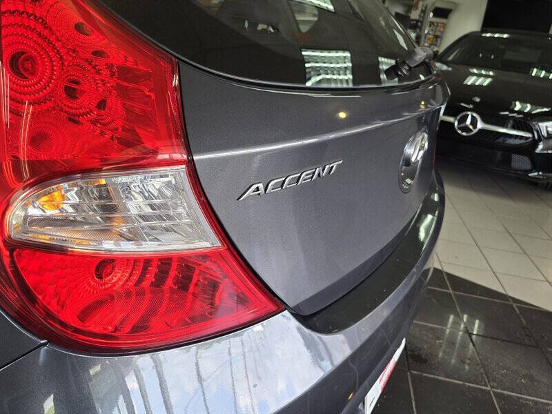 2012 Hyundai Accent GS