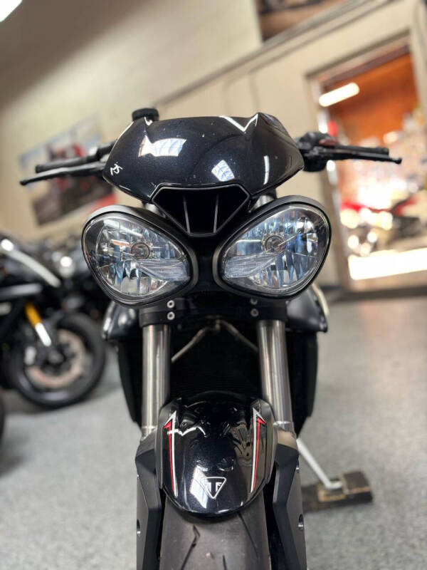 2018 Triumph Street Triple R