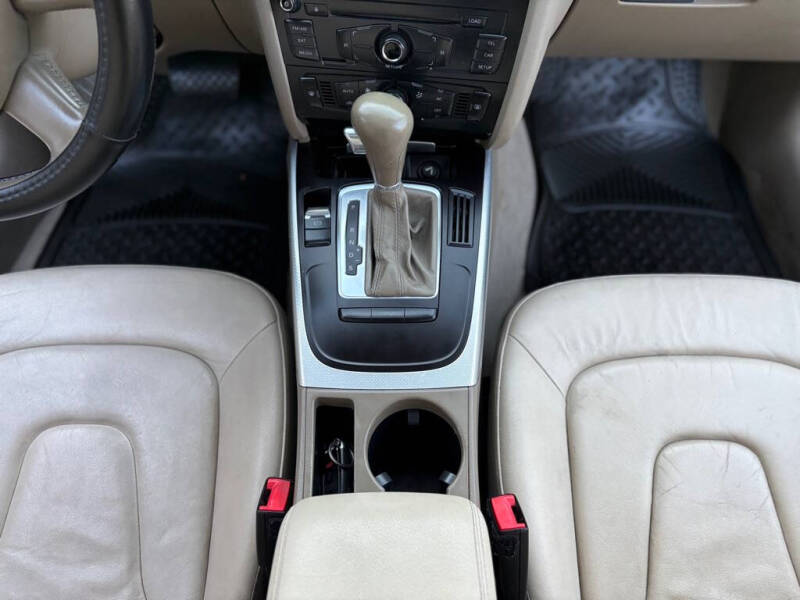 2009 Audi A4 2.0T quattro Premium