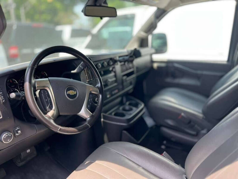 2019 Chevrolet Express 2500