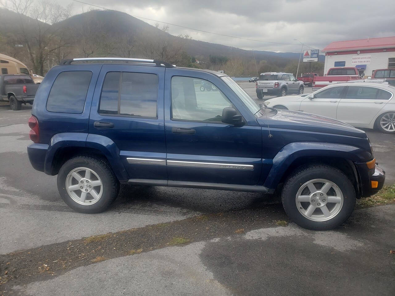 2005 Jeep Liberty for sale at Hometown Auto Mart in Narrows, VA