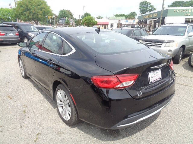 2015 Chrysler 200 Limited