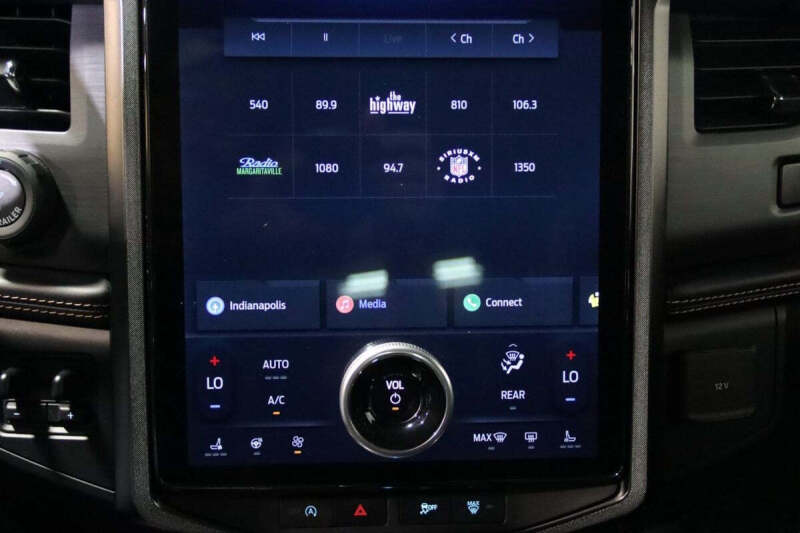 2023 Ford Expedition MAX Platinum