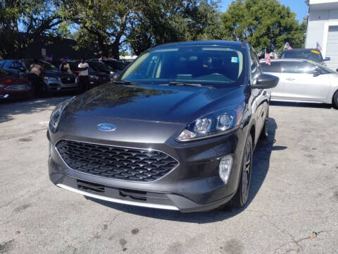 2020 Ford Escape SEL