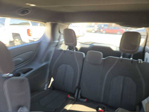 2022 Chrysler Pacifica Touring