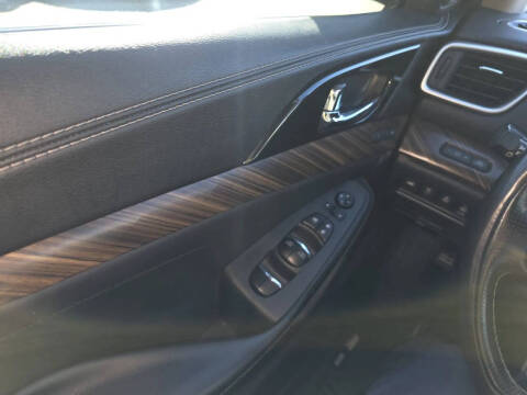 2017 Nissan Maxima Platinum