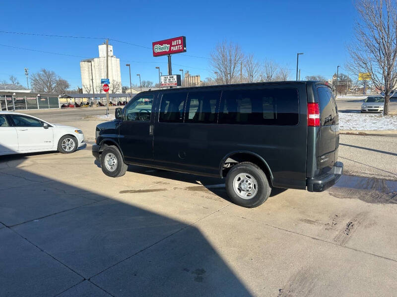 2017 Chevrolet Express LS 2500