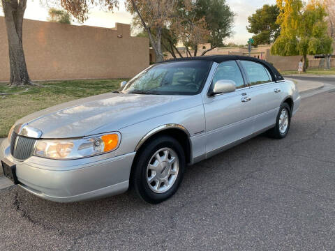2000 Lincoln Town Car for sale at North Auto Sales in Phoenix AZ