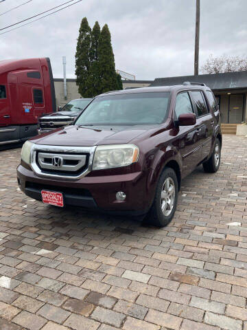 2011 Honda Pilot for sale at Specialty Auto Wholesalers Inc in Eden Prairie MN