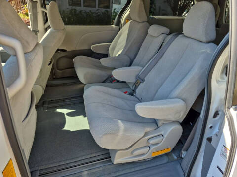 2011 Toyota Sienna