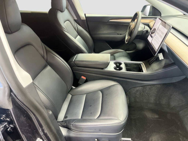 2024 Tesla Model Y Long Range