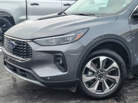 2024 Ford Escape Platinum