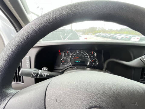 2024 GMC Savana 2500