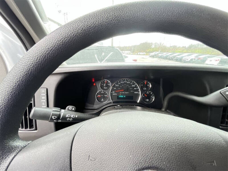 2024 GMC Savana 2500