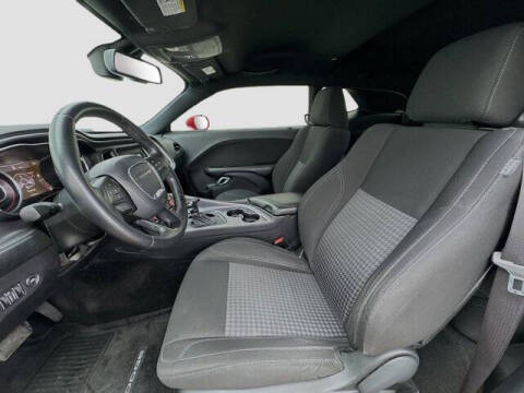 2015 Dodge Challenger SXT