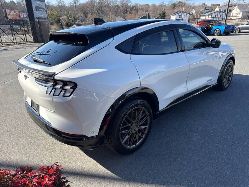 2021 Ford Mustang Mach-E Premium
