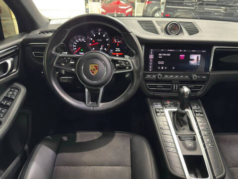 2021 Porsche Macan
