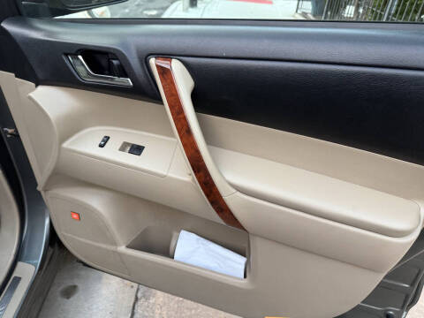 2012 Toyota Highlander Limited