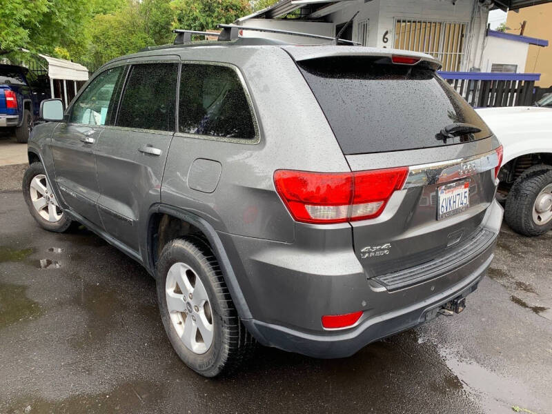 2012 Jeep Grand Cherokee Laredo