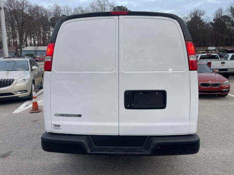 2020 Chevrolet Express 2500