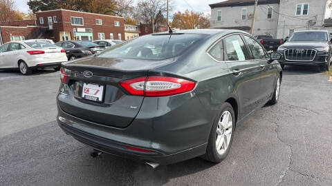 2015 Ford Fusion SE