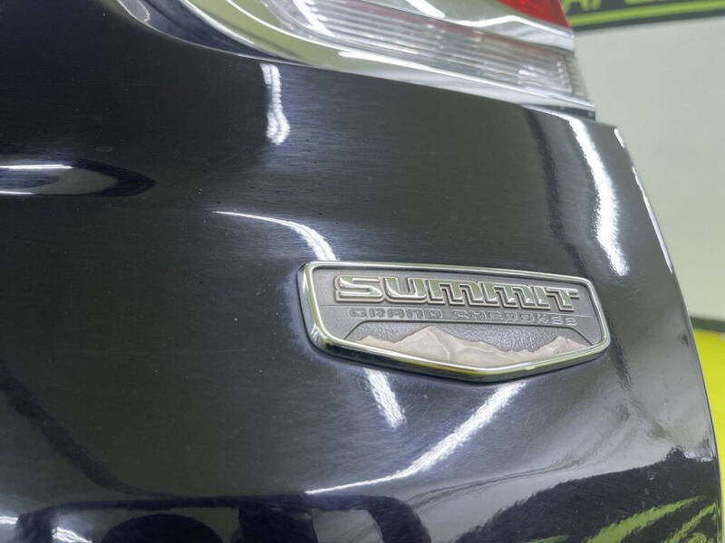 2019 Jeep Grand Cherokee Summit