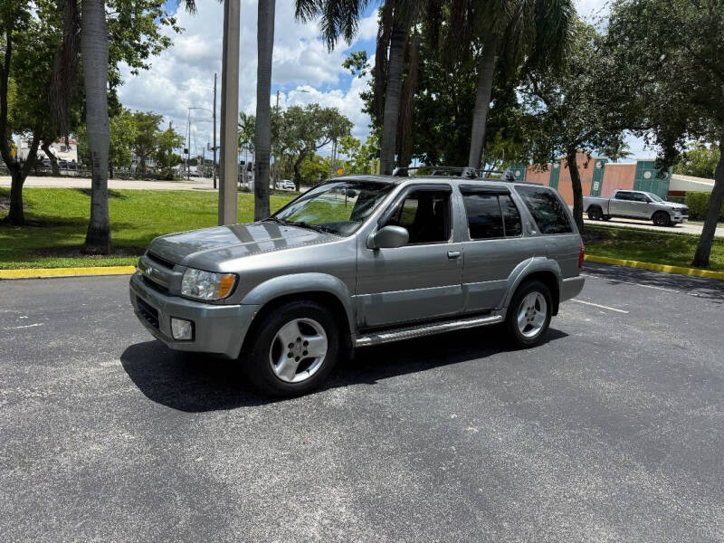 2003 Infiniti QX4