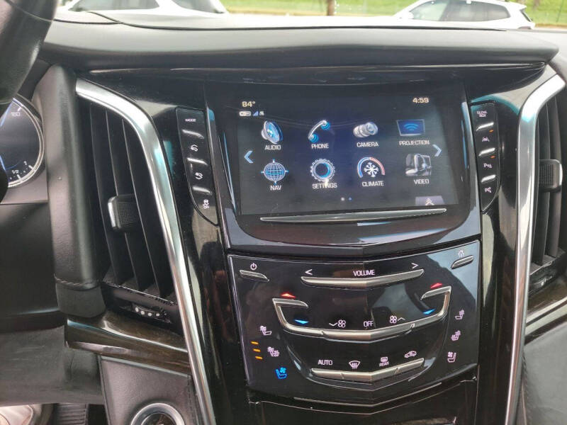 2017 Cadillac Escalade ESV Platinum