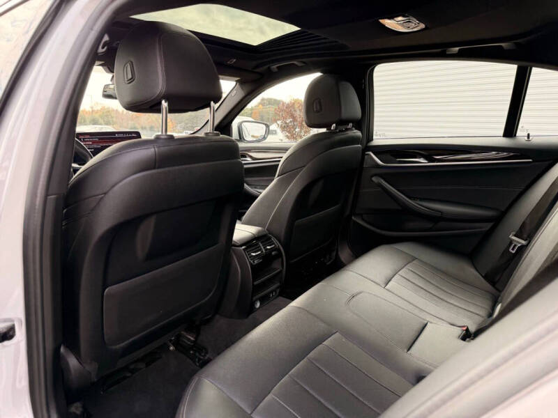 2021 BMW 5 Series 530i