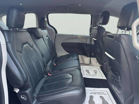 2020 Chrysler Pacifica Touring L Plus