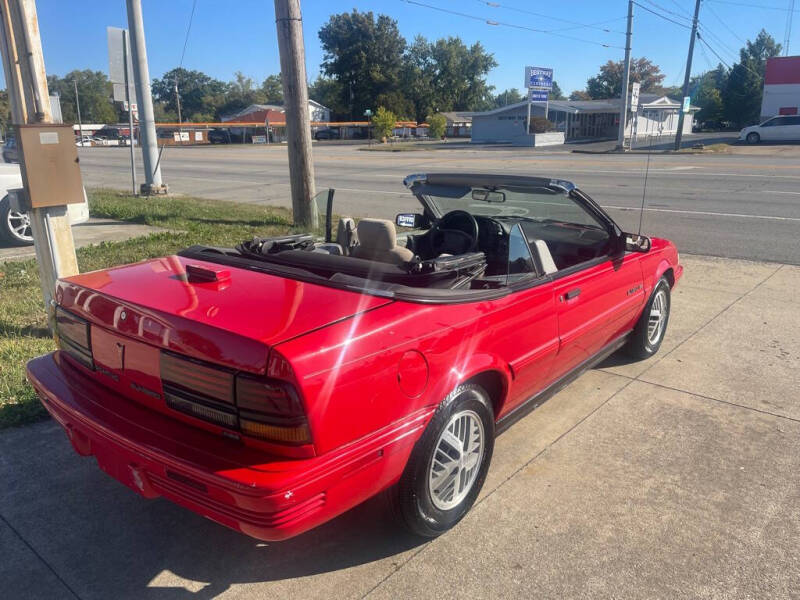 1993 Pontiac Sunbird SE