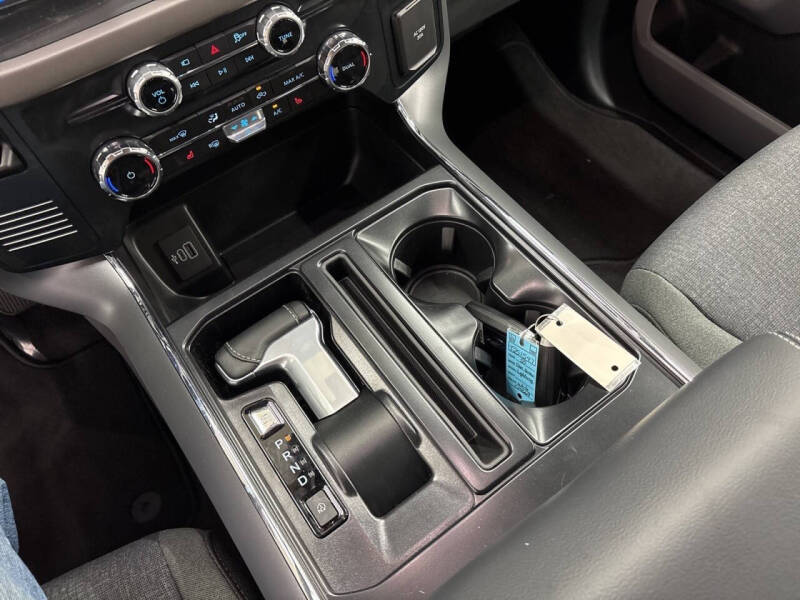 2025 Ford F-150 Lightning XLT