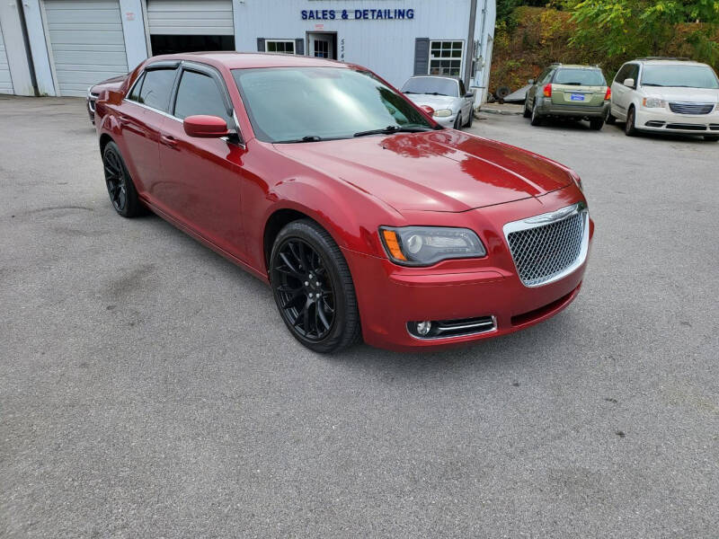 2013 Chrysler 300 for sale at DISCOUNT AUTO SALES in Johnson City TN