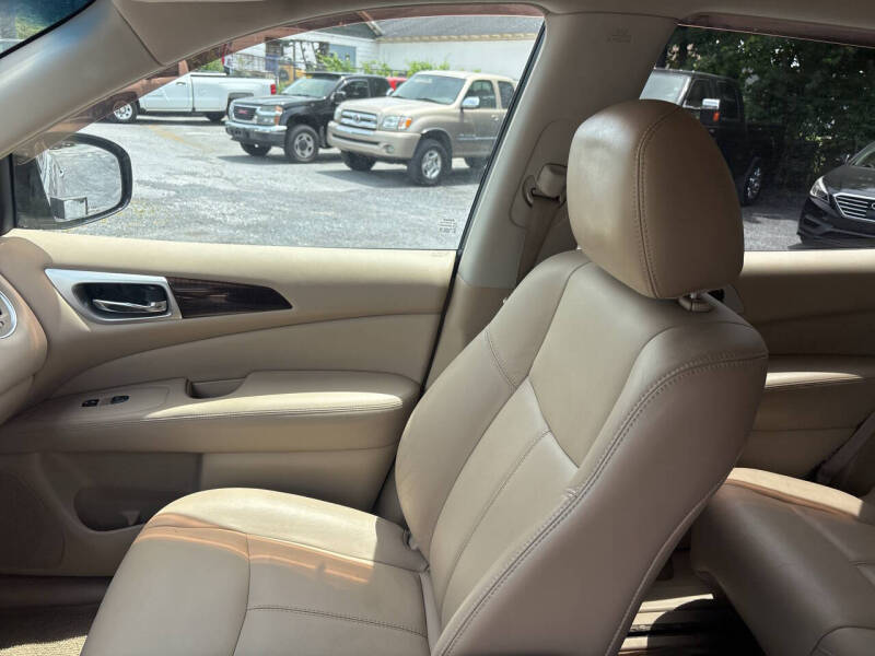 2013 Nissan Pathfinder SL