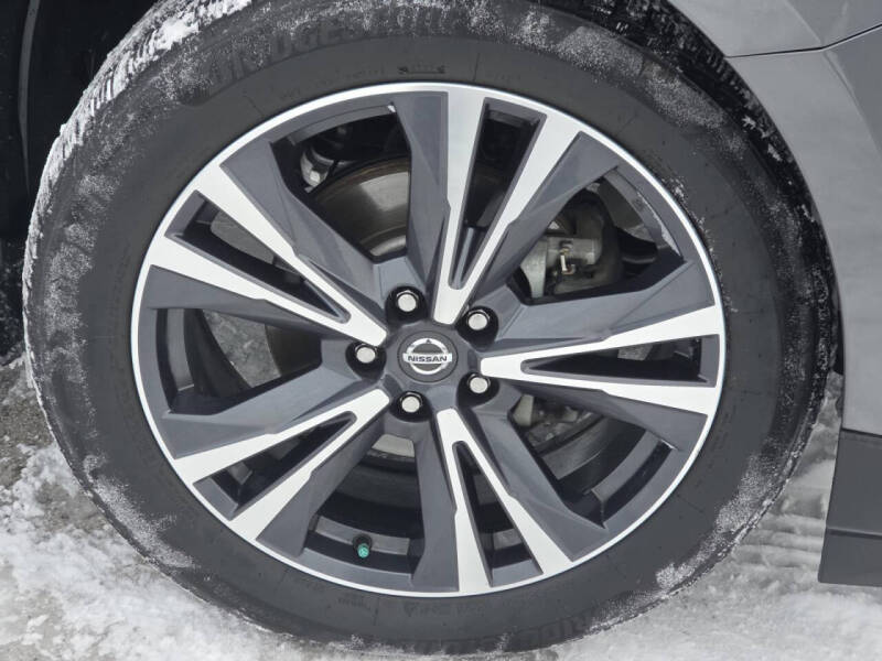 2020 Nissan Pathfinder Platinum