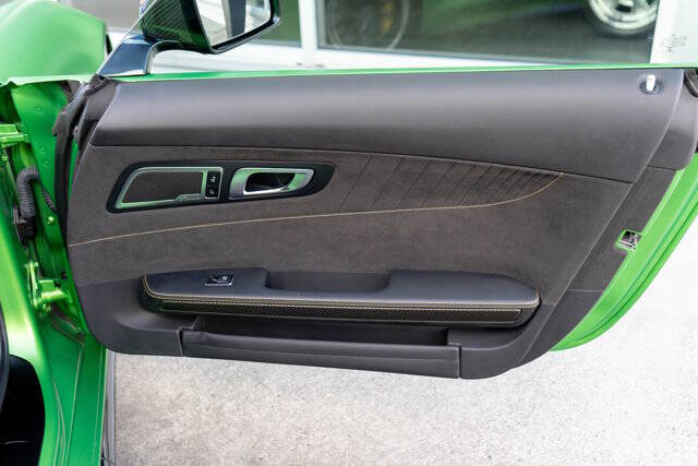 2020 Mercedes-Benz AMG GT 39