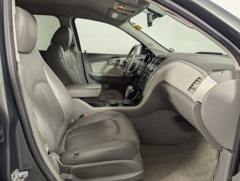 2011 Chevrolet Traverse LT