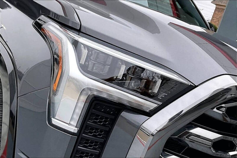 2023 Toyota Tundra Platinum HV