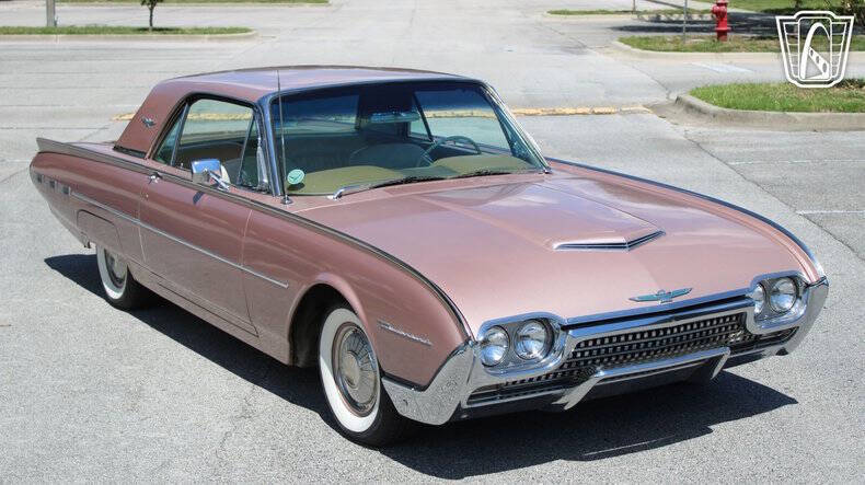 1962 Ford Thunderbird