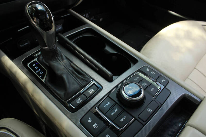 2016 Hyundai Genesis