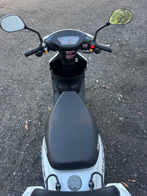 2026 Ascend R2 50cc