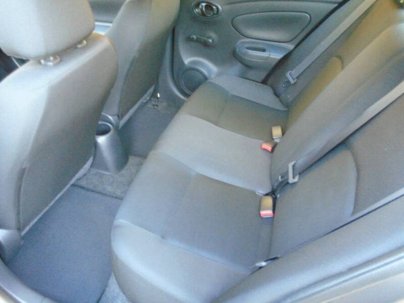 2018 Nissan Versa S Plus