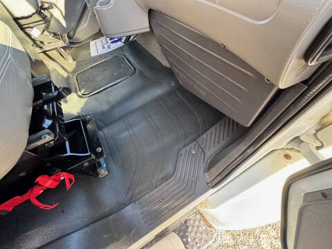 2012 Freightliner M2 106