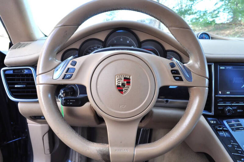 2012 Porsche Panamera